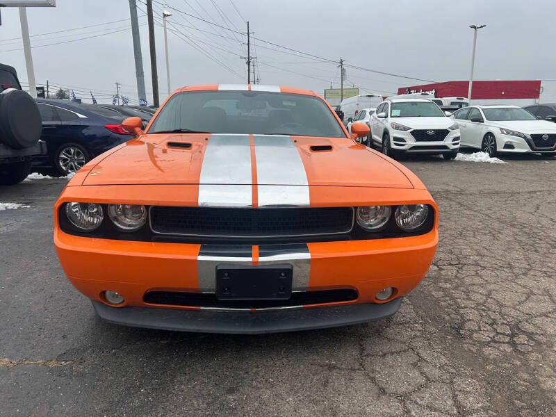 2012 Dodge Challenger SXT Plus