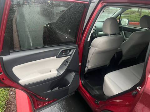 2015 Subaru Forester 2.5i