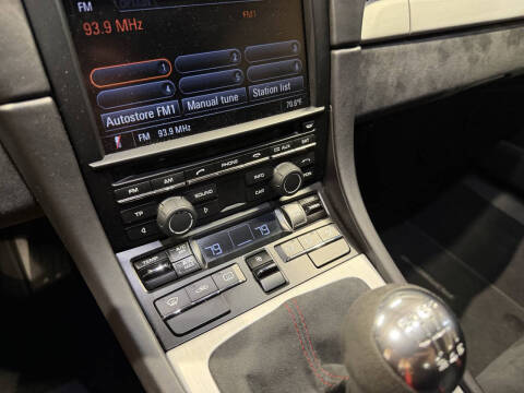 2016 Porsche Cayman GT4