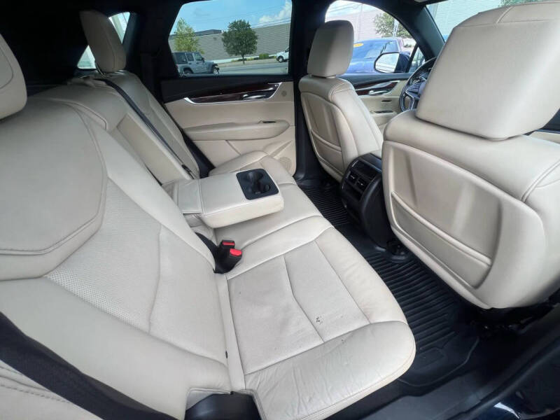 2017 Cadillac XT5 Luxury