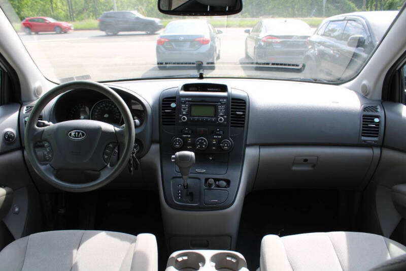 2012 Kia Sedona LX