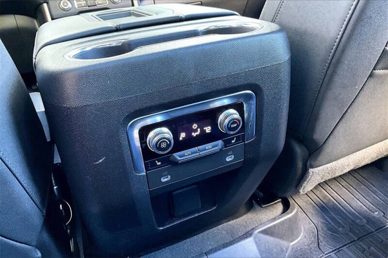 2023 GMC Yukon XL AT4