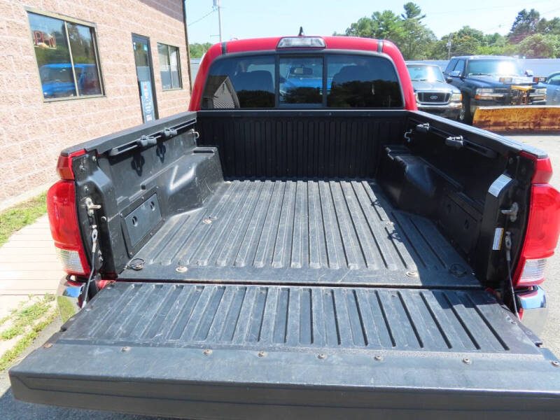 2017 Toyota Tacoma SR5 V6