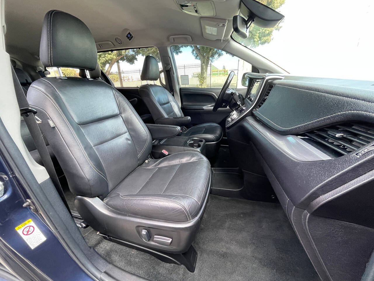 2018 Toyota Sienna for sale at Super Auto Sales Modesto in Modesto, CA