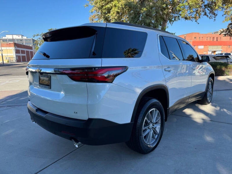 2022 Chevrolet Traverse LT Cloth
