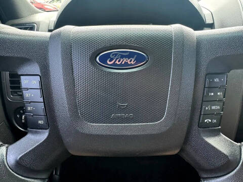 2011 Ford Escape XLT