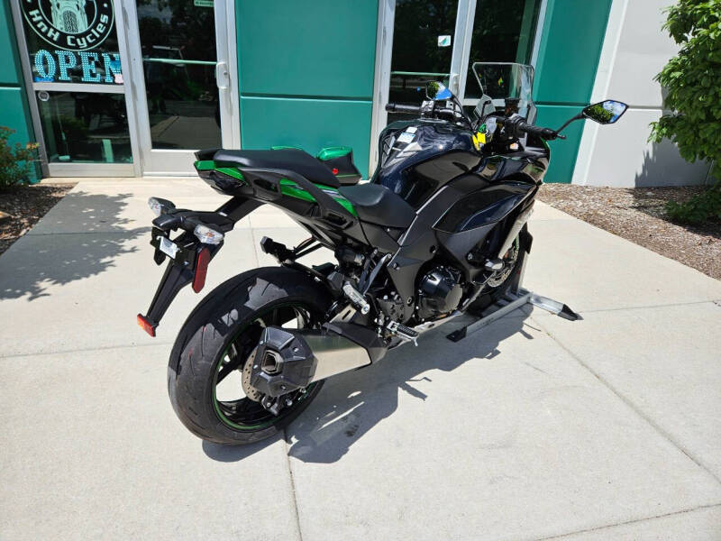 2023 Kawasaki Ninja 1000SX