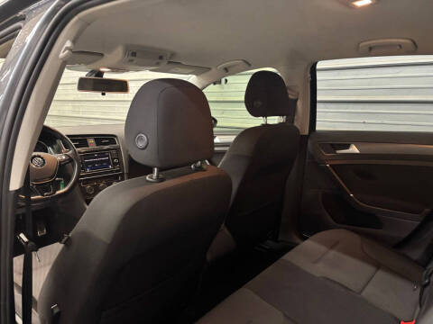 2019 Volkswagen Golf S