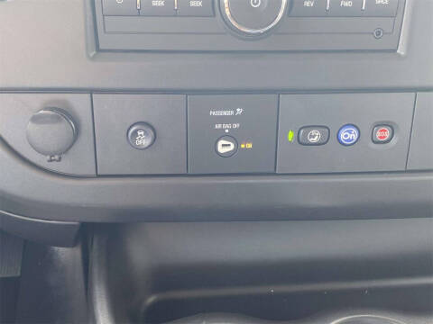 2025 Chevrolet Express 3500