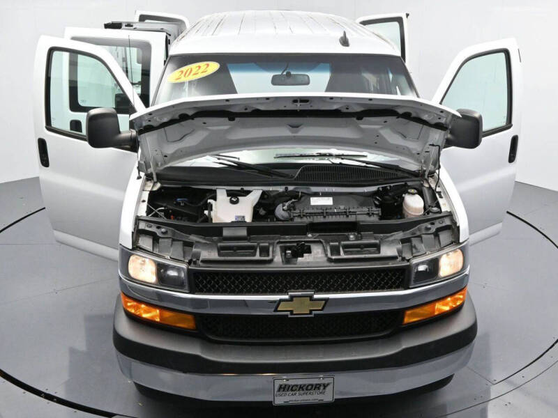2022 Chevrolet Express 2500