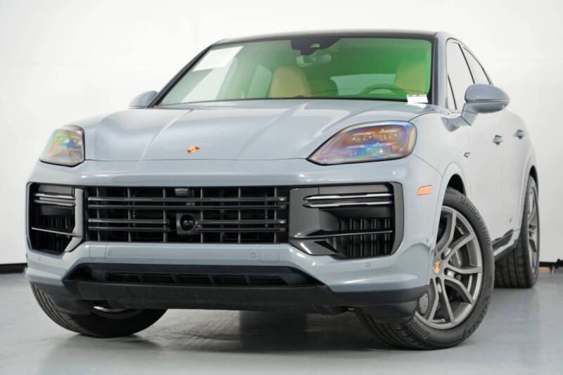 2024 Porsche Cayenne Turbo E-Hybrid Coupe