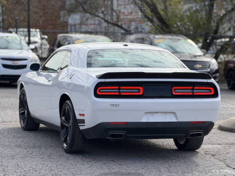 2019 Dodge Challenger SXT