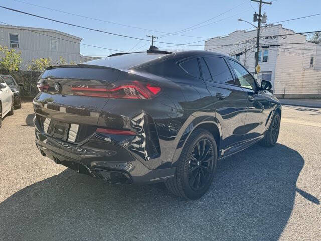 2022 BMW X6 xDrive40i
