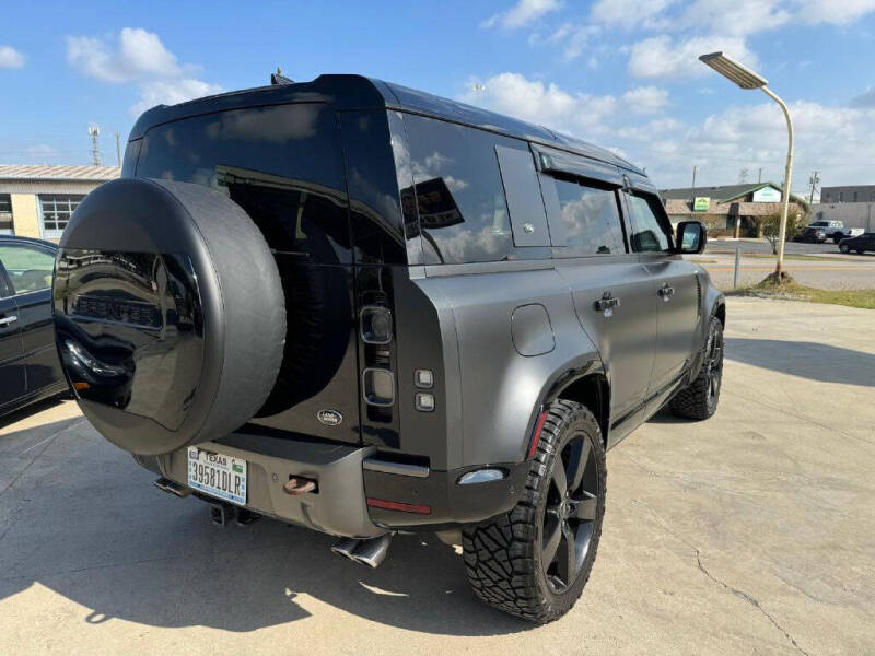 2023 Land Rover Defender 110 V8