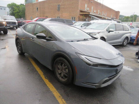 2025 Toyota Prius LE