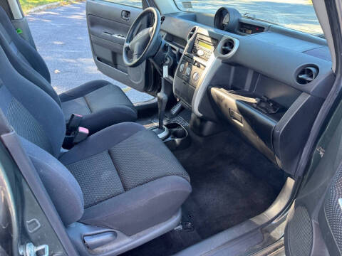 2005 Scion xB