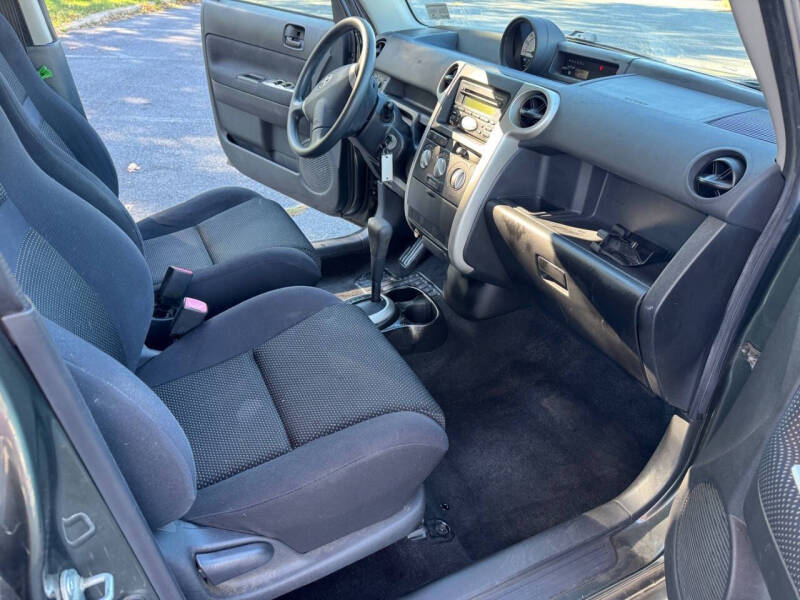 2005 Scion xB