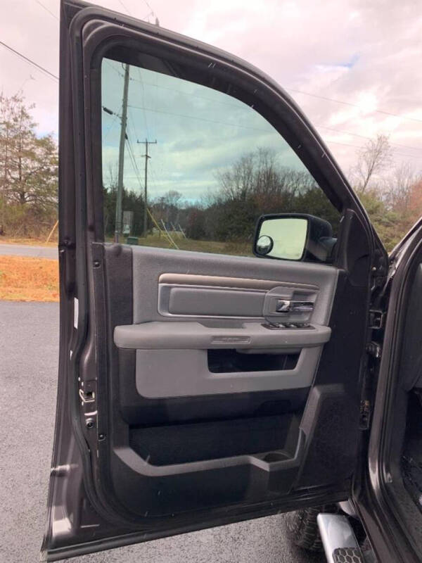 2016 RAM 1500 Big Horn