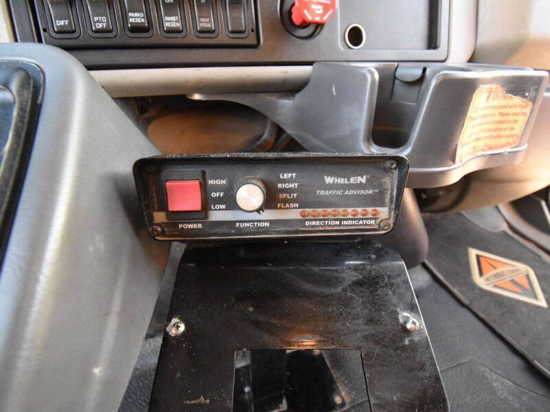 2011 International DuraStar 4400