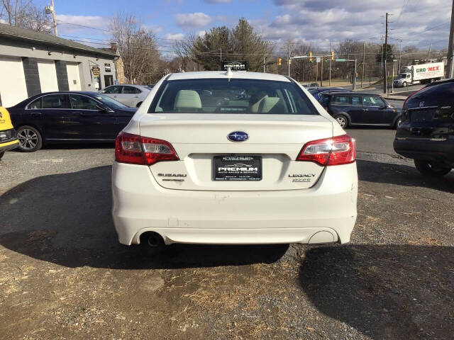 2016 Subaru Legacy 2.5i Premium photo 4