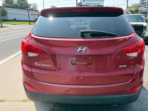 2015 Hyundai Tucson SE