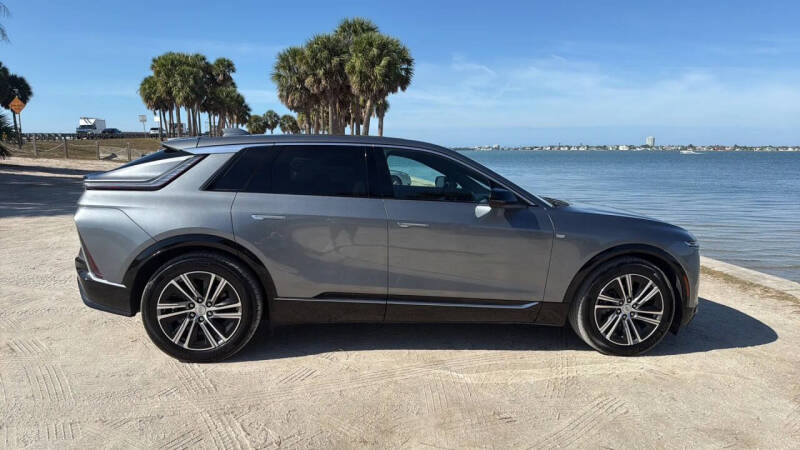 2023 Cadillac LYRIQ Luxury