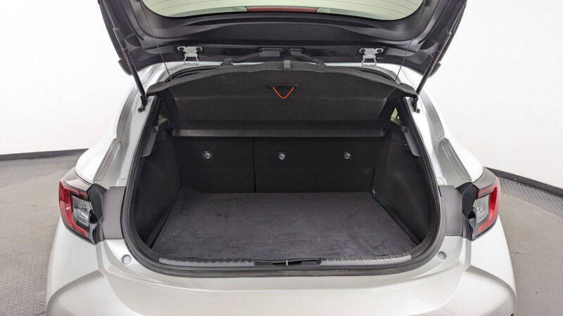 2023 Toyota Corolla Hatchback SE