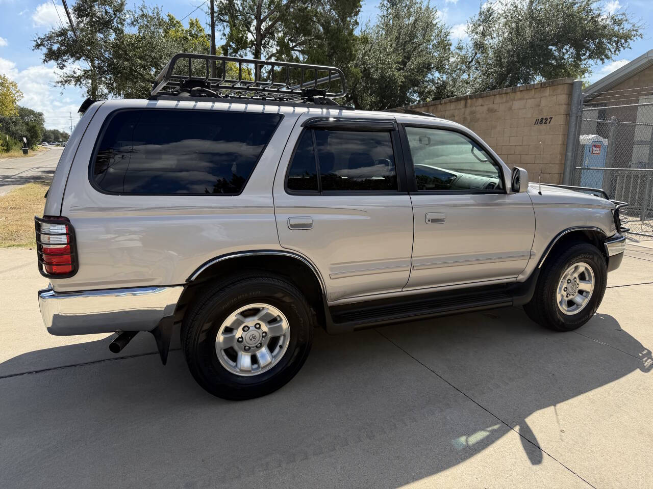 Used Car 2000 Toyota 4runner  Sr5 4dr Suv For Sale Under $10,000 In Austin, Texas