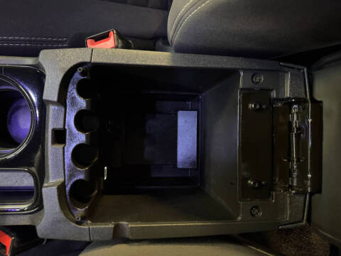 2014 Dodge Challenger SRT8 Core