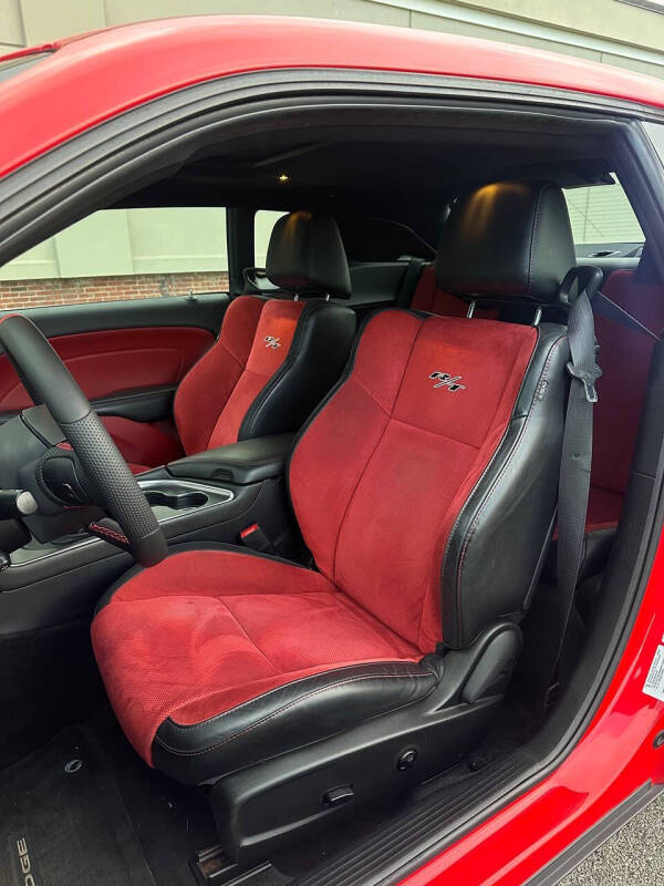 2015 Dodge Challenger R/T Plus