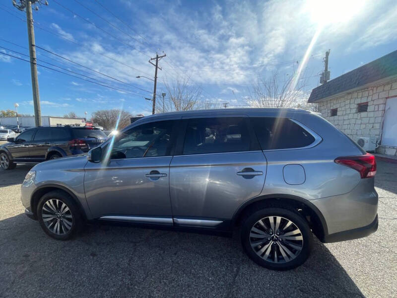 2019 Mitsubishi Outlander SE
