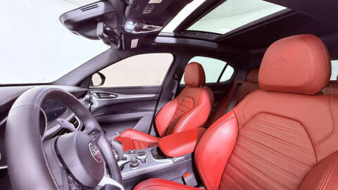 2023 Alfa Romeo Stelvio Veloce