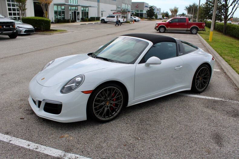 2018 Porsche 911