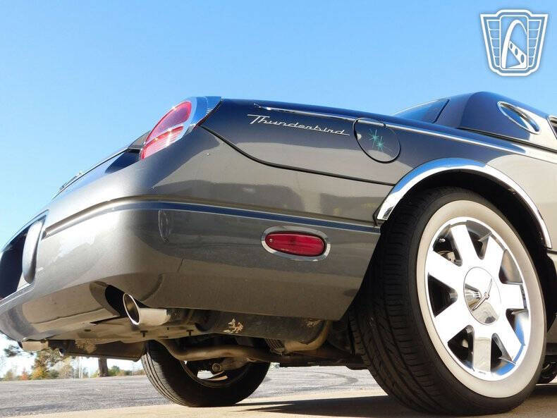 2003 Ford Thunderbird