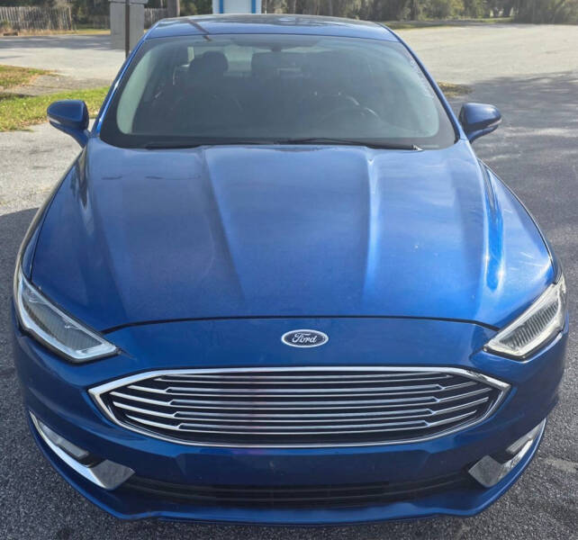 2017 Ford Fusion SE's photo