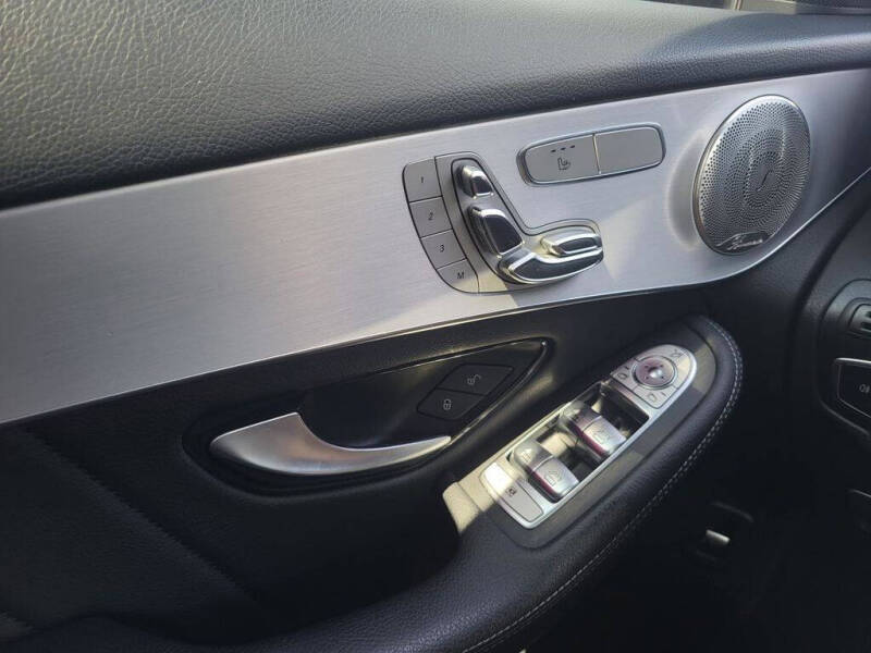 2021 Mercedes-Benz GLC GLC 300