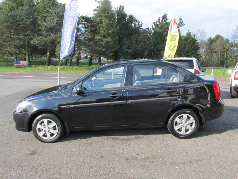 2009 Hyundai Accent for sale at GEG Automotive in Gilbertsville PA