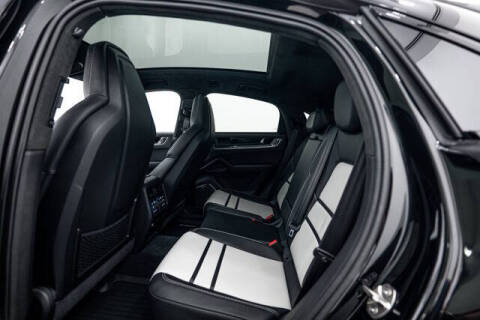 2026 Porsche Cayenne Turbo E-Hybrid Coupe