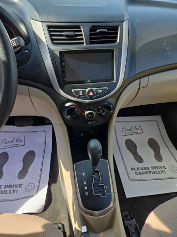 2017 Hyundai Accent SE