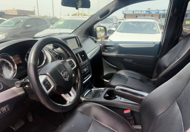 2016 Dodge Grand Caravan R/T