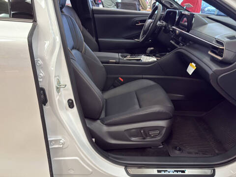 2025 Toyota Crown Signia Limited