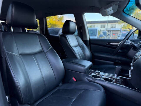 2014 Nissan Pathfinder SL