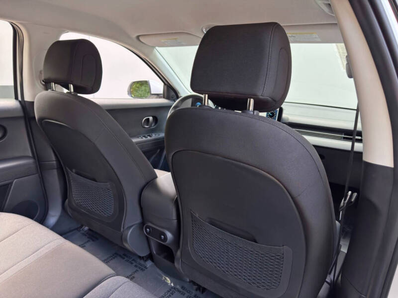 2025 Hyundai Ioniq 5 SE Standard Range