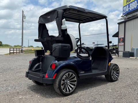 2025 E-Z-GO Freedom RXV