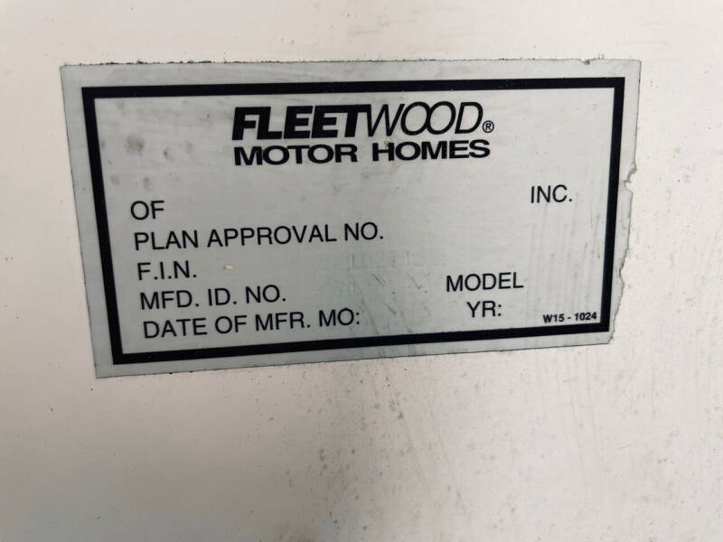 2002 Fleetwood RV 37U