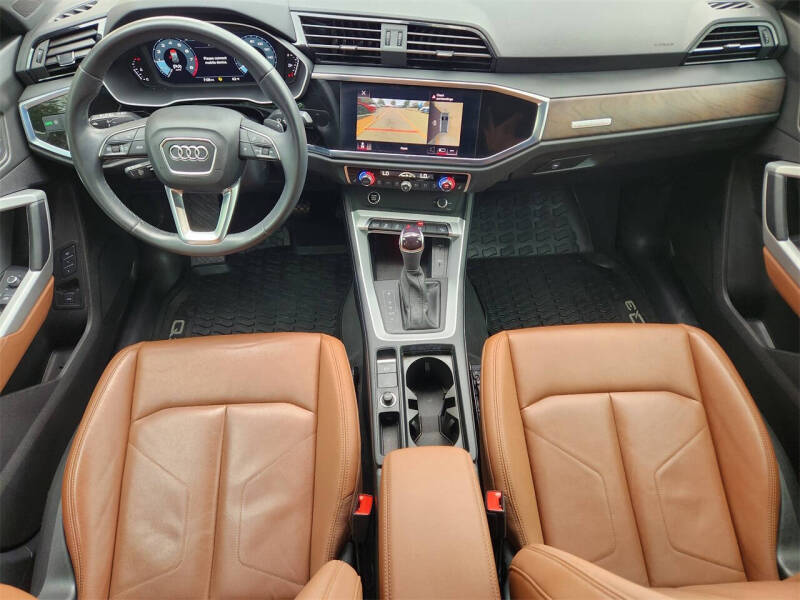 2022 Audi Q3 quattro S line Prem Plus 45 TFSI