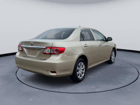 2013 Toyota Corolla LE