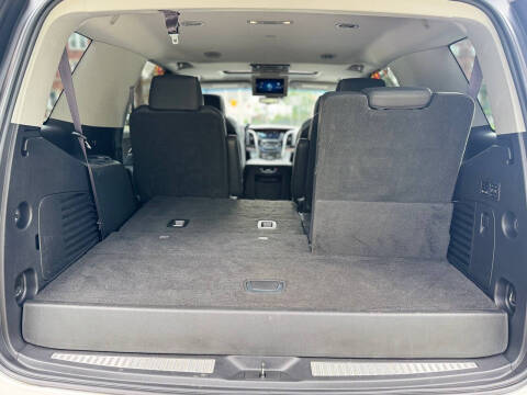 2017 Cadillac Escalade Luxury