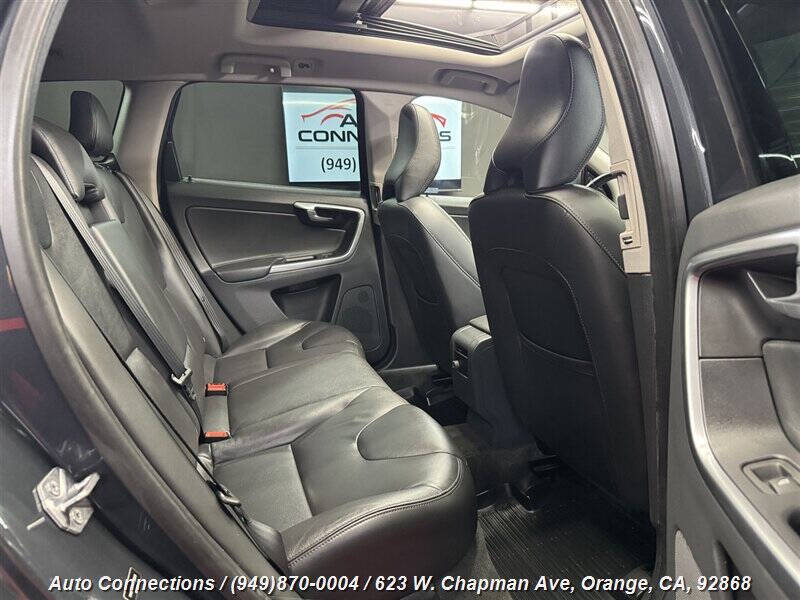 2015 Volvo XC60 T5 Drive-E Platinum