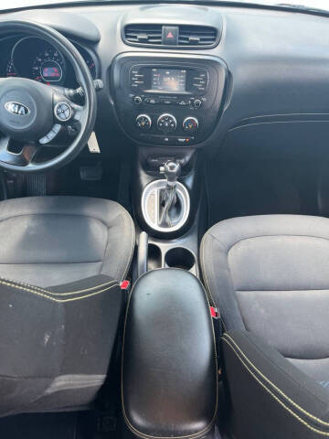 2016 Kia Soul +